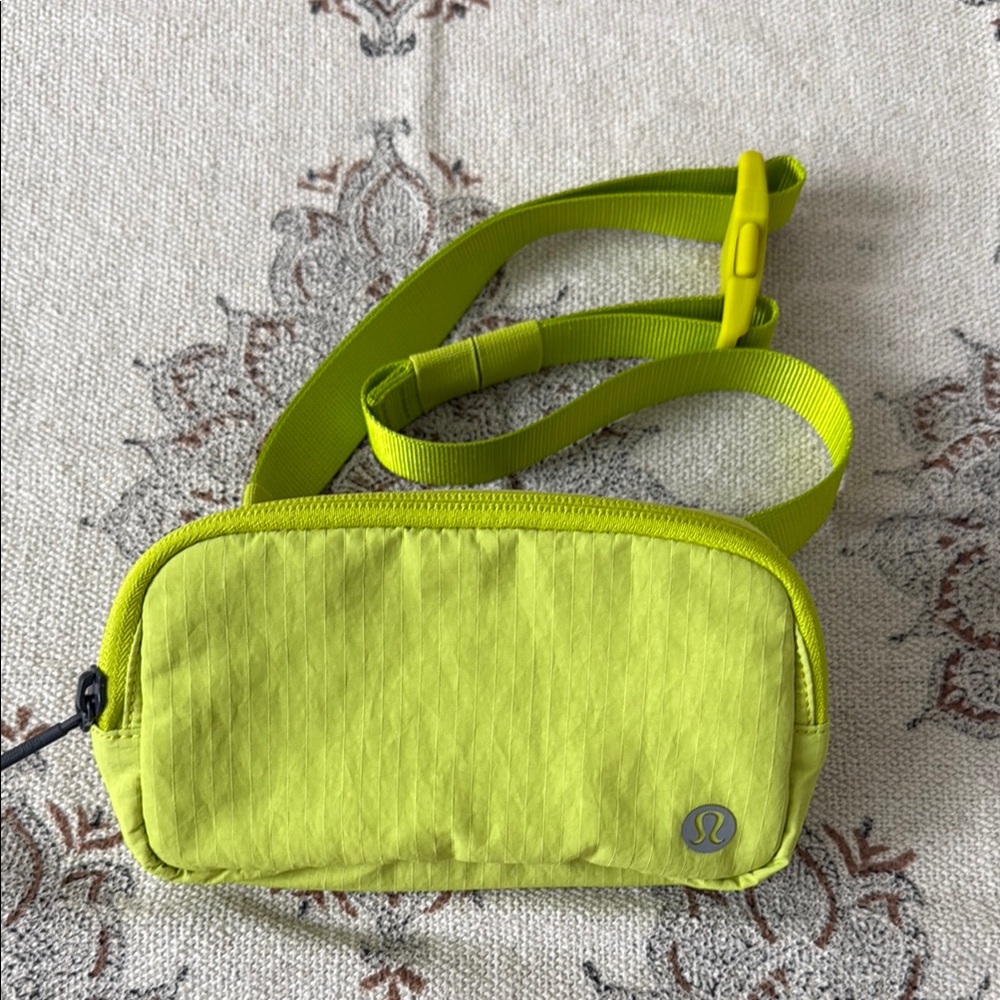 Lululemon Mini Everywhere Belt Bag - Ripstop
